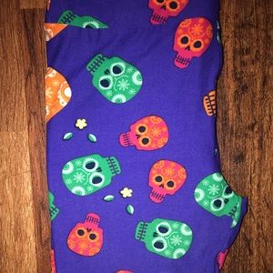 LuLaRoe OS sugar skull leggings NWOT